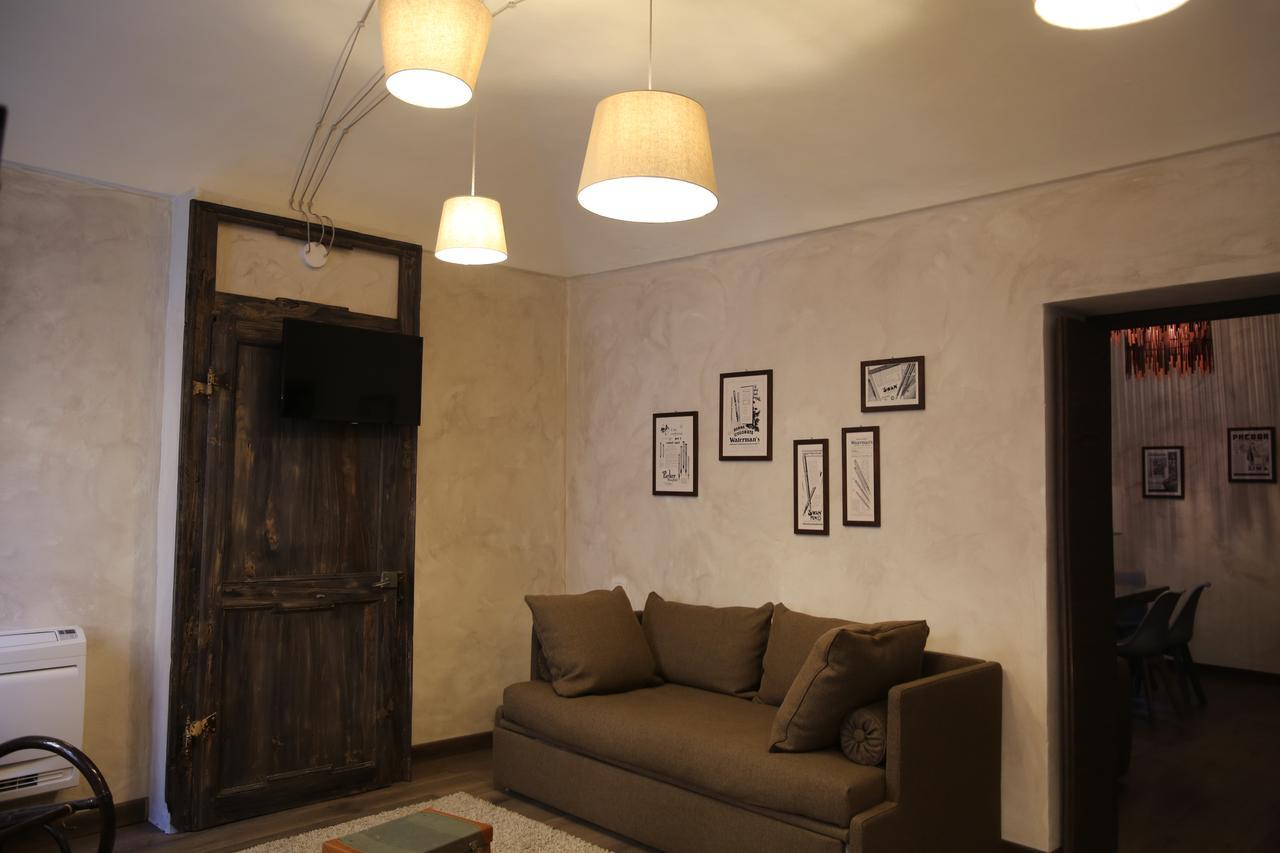 La Canonica - Charming Self-Catering Apartments In Ницца-Монферрато Экстерьер фото