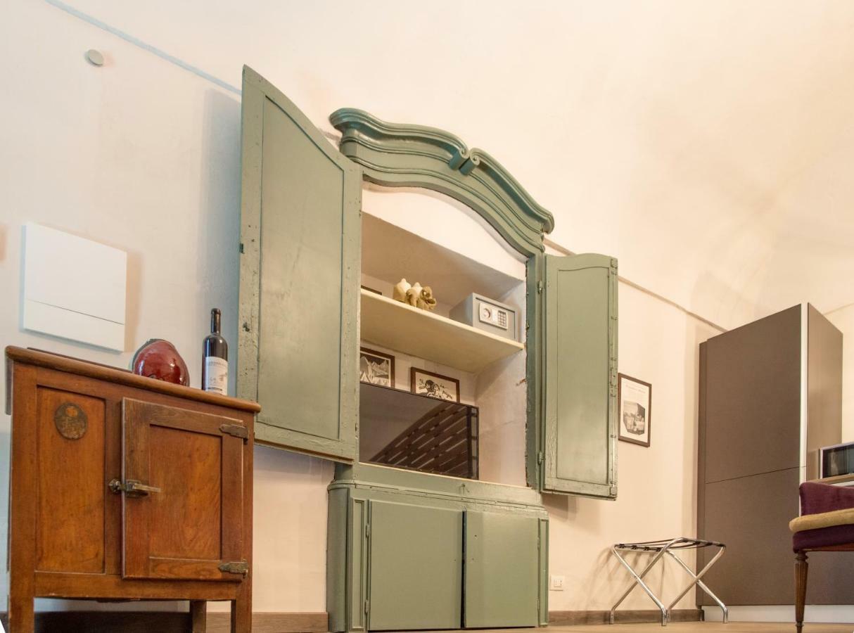 La Canonica - Charming Self-Catering Apartments In Ницца-Монферрато Экстерьер фото